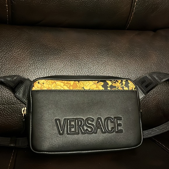 Versace unisex baroque barocco Greca logo leather chest waist belt bag NEW - Picture 4 of 11